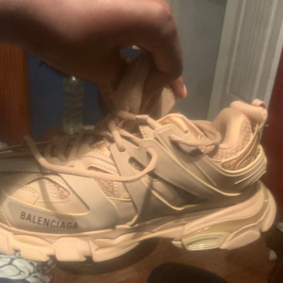 BALENCIAGA - Picture 4 of 4